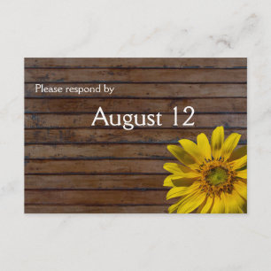 Donkerbruin hout zonnebloem met enveloppe RSVP kaartje