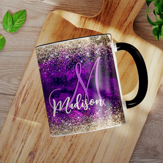 donkerdonker paars goudfaux glitter monogram mok