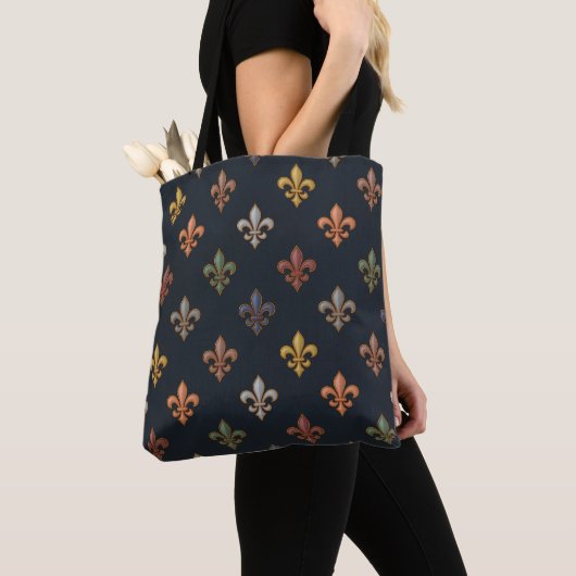 Donkere aarde boslanden Fleur-de-lis ontwerp Tote Bag (Dichtbij)