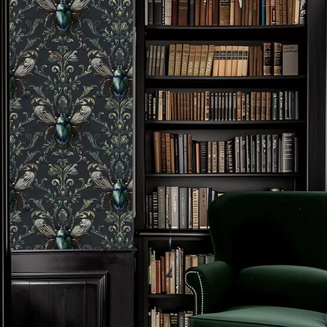 Donkere Academia Elegante Groene Kevers Behang (Dark Academia Elegant Green Beetles Wallpaper in a library.)