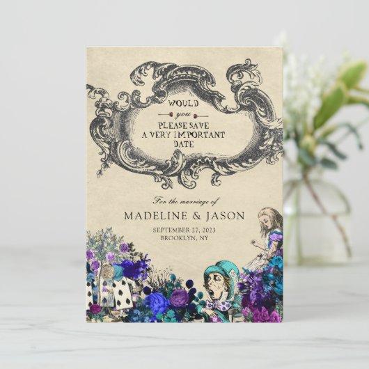 Donkere Alice in Wonderland Wedding Save The Date (Staand voorkant)