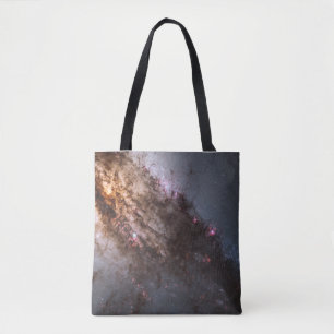 Donkere banen van stof doorkruisen Centaurus A Gal Tote Bag