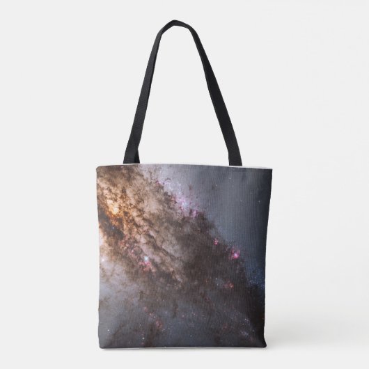 Donkere banen van stof doorkruisen Centaurus A Gal Tote Bag (Achterkant)