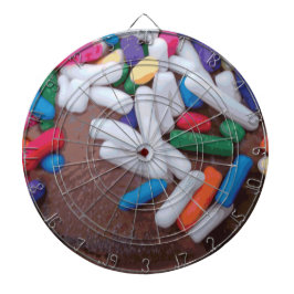 Donkere chocolade-ijs met regenboogspringen dartbord