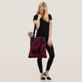 Donkere diepe rode magenta bogundy rozen mam leven tote bag (Op model)
