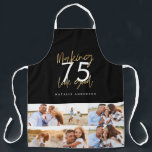 donkere en goudmakende leeftijd zie je goed schort<br><div class="desc">zwart en goudvormig ontwerp dat er goed uitziet - pas de leeftijd op uw verjaardag aan.ruimte voor 6 foto's om het extra speciaal te maken</div>