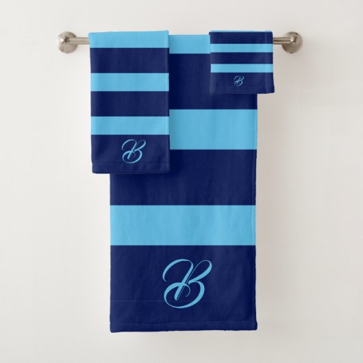Donkere en lichte blauw Stripes monogram handdoek (Insitu)