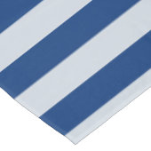 Donkere en lichte blauwe strepen tafelkleed (Gekanteld)