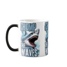 Donkere en witte haaien snijden golven stedelijke 