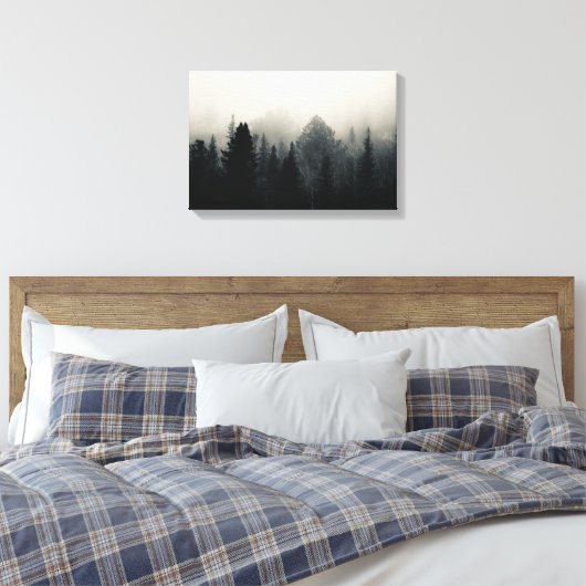 Donkere evergreens in witte mist canvas afdruk (Insitu (Slaapkamer))