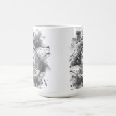 Donkere figuur met capuchon in Ink Blot Shadows Magische Mok (Midden)