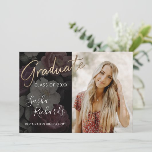 Donkere Florals Moderne aankondiging Afstuderen (Staand voorkant)