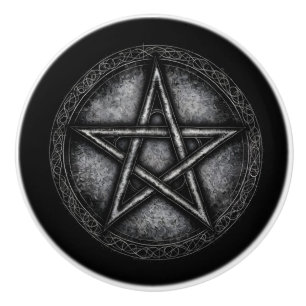 Donkere gegraveerde metalen pentagram keramische knop
