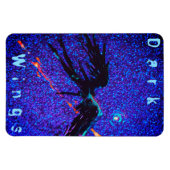 Donkere gevleugelde figuur die over de ruimte vlie magneet (Horizontaal)