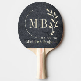 Donkere granieten stenen blad huwelijksmonogram tafeltennisbatje