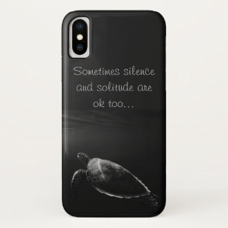 Donkere Grijze iPhone Case Swimming Turtle, stilte