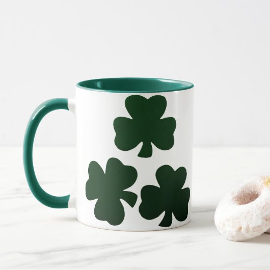 Donkere groene shamrocks mok (Met donut)