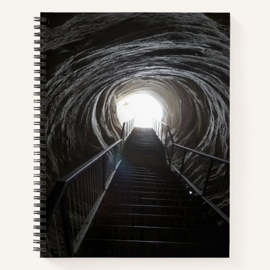 Donkere grottunnel notitieboek (Voorkant)