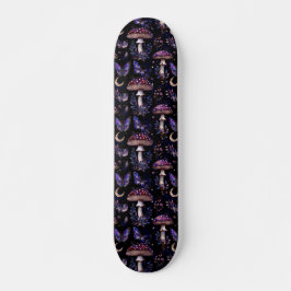 Donkere Hekserige Paddenstoel Vlinder Hemelpatroon Persoonlijk Skateboard