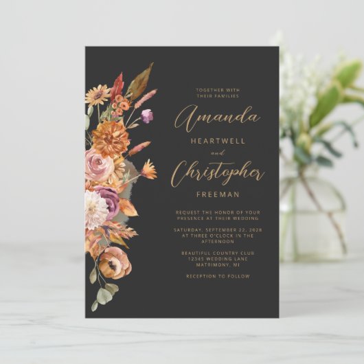 Donkere herfst bloemenscript bruiloft kaart (Staand voorkant)