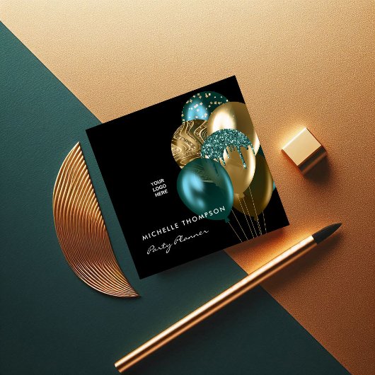 Donkere, iriserende ballonnen, gebeurtenissencoörd vierkante visitekaartje