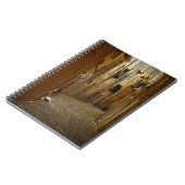 Donkere kombuis in Napels, Italiaanse laptop Notitieboek (Linkerzijde)