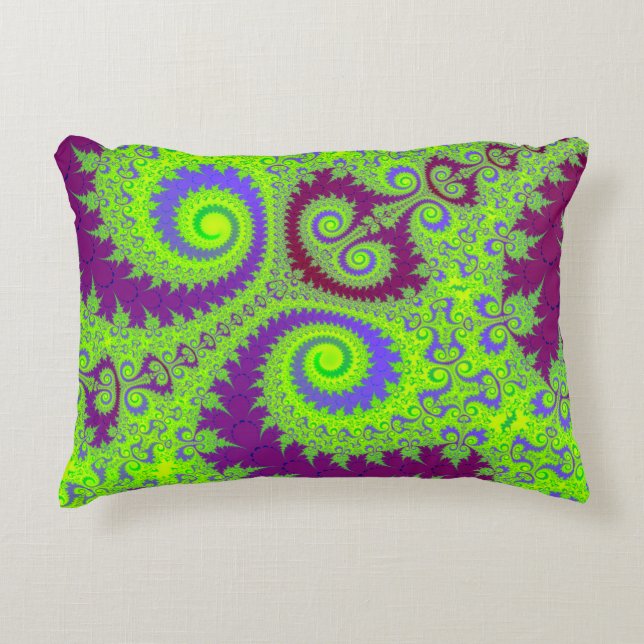 Donkere magenta Paars en kalkgroen fractal Spiral Accent Kussen (Voorkant)