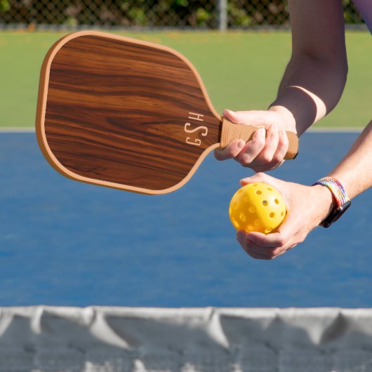 Donkere Mahonie houten textuur, Monogram Pickleball Paddle (Insitu)