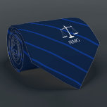 Donkere marine Striped Custom Initialen Lawyer Stropdas<br><div class="desc">Elegant navy breekt de juridische schalen van de rechtbank aangepast initiaal stropdas.</div>