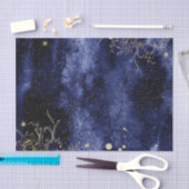 Donkere marineblauwe waterkleur met goudbloem tissuepapier (Craft)