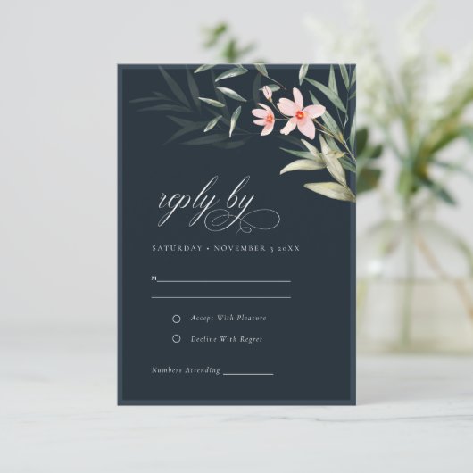Donkere marineserie Rustic Blush Greenery Floral W RSVP Kaartje (Staand voorkant)