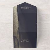 Donkere midnight Blue en goudmoderne Painterly Wed All In One Uitnodiging (Buitenkant)