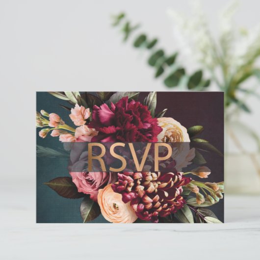 Donkere Moody Floral Bold Red Rose Gold RSVP Informatiekaartje (Staand voorkant)
