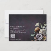 Donkere Moody Paarse Script Floral QR Code RSVP Ca Kaartje (Achterkant)