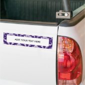 Donkere Paarse en witte Vintage DamasPatroon Bumpersticker (Op Truck)