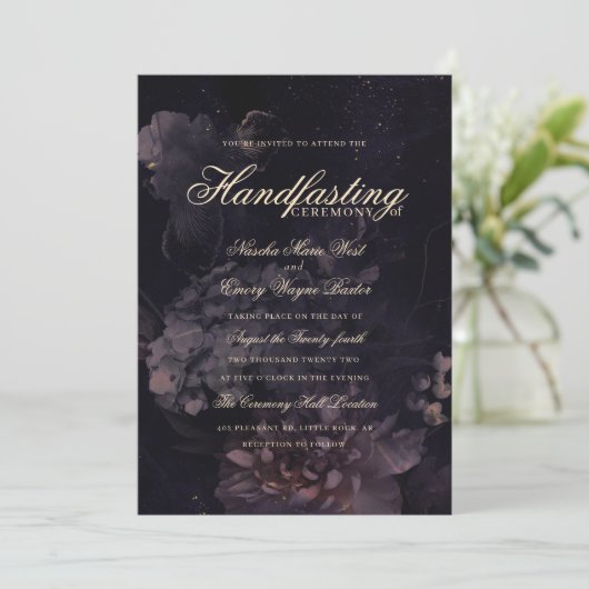 Donkere Paarse Gothic Boho Floral Handfasting Kaart (Staand voorkant)