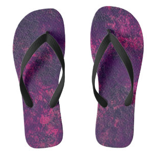Donkere paarse violettextuur, getextureerd suede m teenslippers