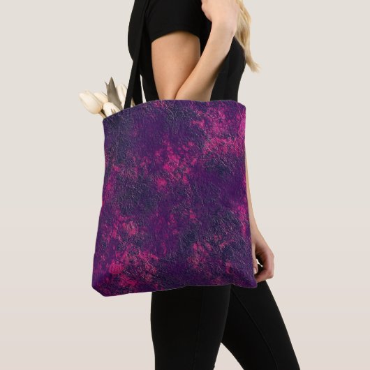 Donkere paarse violettextuur, getextureerd suede m tote bag (Dichtbij)