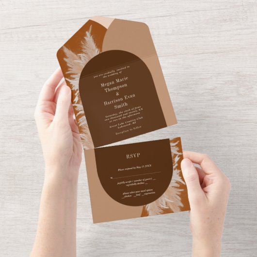 Donkere Pampas Grass en Arches Wedding Invitation All In One Uitnodiging (Afscheurbaar)