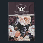 Donkere pioenrozen bloemenpatroon | Koningin van d Theedoek<br><div class="desc">Verhoog uw keuken met de Dark Peonies Floral Pattern Queen of the Kitchen keukenhanddoek, met rijke, humeurige pioenenroos bloeit voor een verfijnde en stijlvolle touch. Perfect voor dagelijks gebruik of speciale gelegenheden, deze handdoek voegt een luxe bloemig accent toe aan uw ruimte. Ideaal voor mensen die houden van gedurfde, elegante...</div>