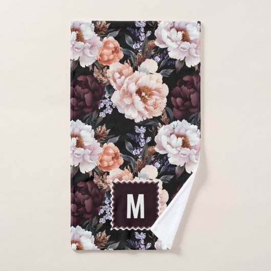 Donkere pioenrozen bloemenpatroon | Monogram Bad Handdoek (Handdoek)