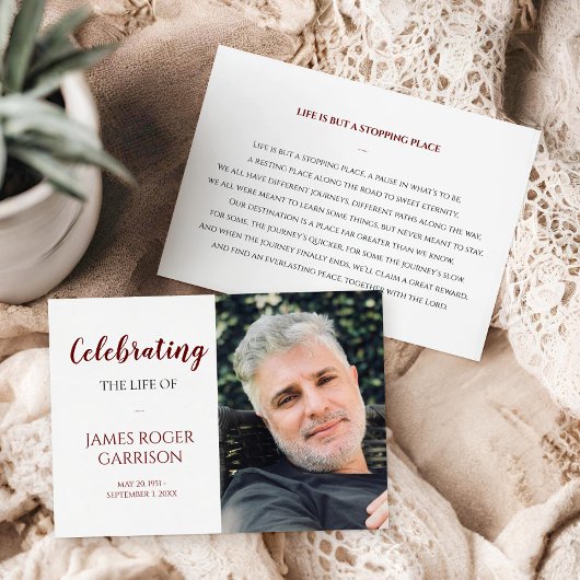 Donkere RedCelebration of Life Prayer Card met fot Informatiekaartje