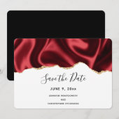 Donkere rode glam Wavy Satin Abstract Design Wedde Save The Date (Voorkant / Achterkant)