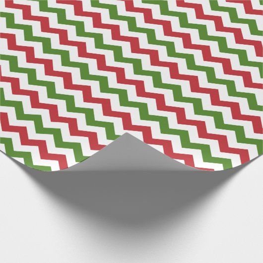 Donkere rode, groene en witte Chevron Cadeaupapier (Hoek)