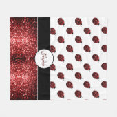 Donkere rode ladybug in glitter sparters Monogram Fleece Deken (Voorkant (Horizontaal))