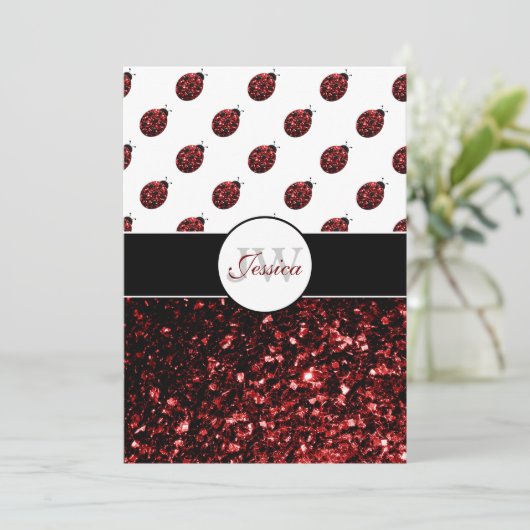 Donkere rode ladybug in glitter sparters Monogram Kaart (Staand voorkant)