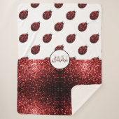 Donkere rode ladybug in glitter sparters Monogram Sherpa Deken (Voorkant)