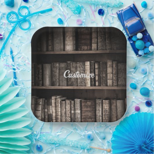 Donkere rustieke Boekenplanken Achtergrond Papieren Bordje (Feest)