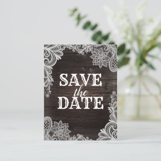 Donkere Rustieke Hout & Elegante Kant Save The Dat Aankondigingskaart (Staand voorkant)