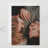 Donkere Sage Green Modern Minimalist Wedding Save The Date (Achterkant)